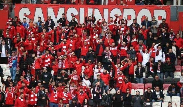 Samsunspor Taraftarlarından Açığa Alınan Polisler İçin Destek Çağrısı