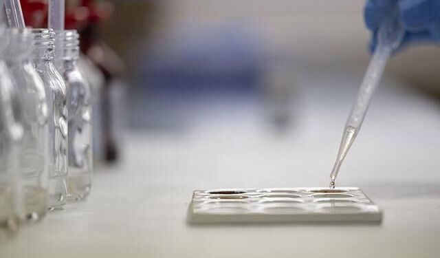 Yanlışlıkla İçilen Kimyasallar Yemek Borusunda Ciddi Hasar Oluşturuyor