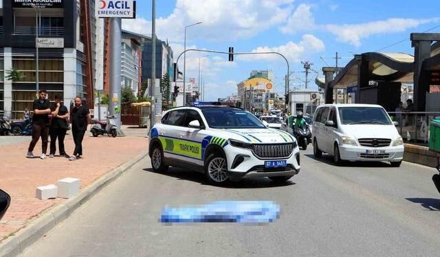 Antalya'da 13 Yaşındaki Çocuk Trafik Kazasında Yaşamını Yitirdi