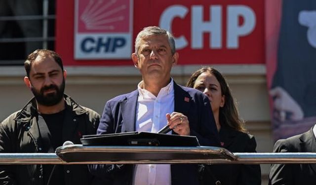 CHP'li Vekiller Özgür Özel'in Ankara Mitinginde Bir Araya Geldi