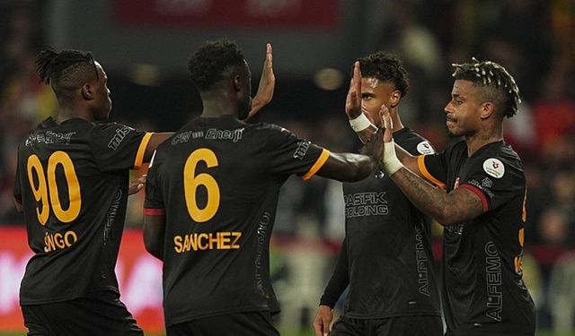 Galatasaray'da Yıldız Futbolcunun Sözleşmesi 1 Yıl Daha Uzadı