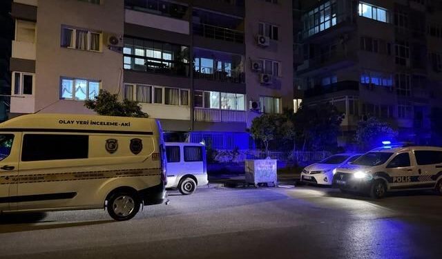 İzmir Bayraklı'da Baba, Tartıştığı Oğlunu Bıçaklayarak Öldürdü