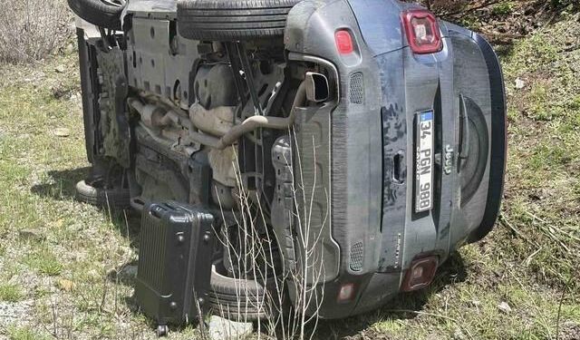 Kastamonu'da Cip ve Hafif Ticari Araç Çarpıştı: 3 Kişi Yaralandı