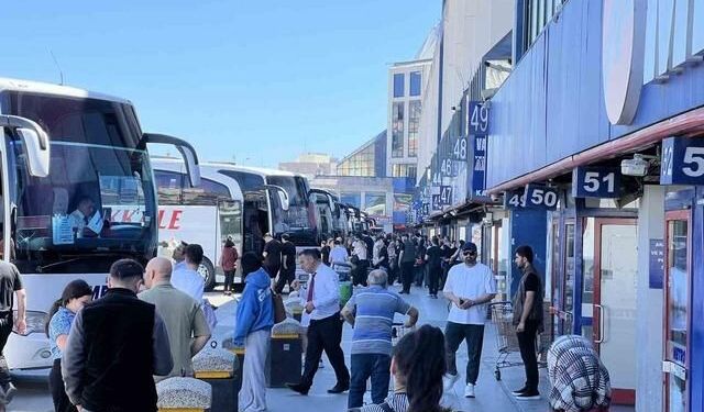 Kurban Bayramı Dönüşlerinde 15 Temmuz Demokrasi Otogarı'nda Hareketlilik