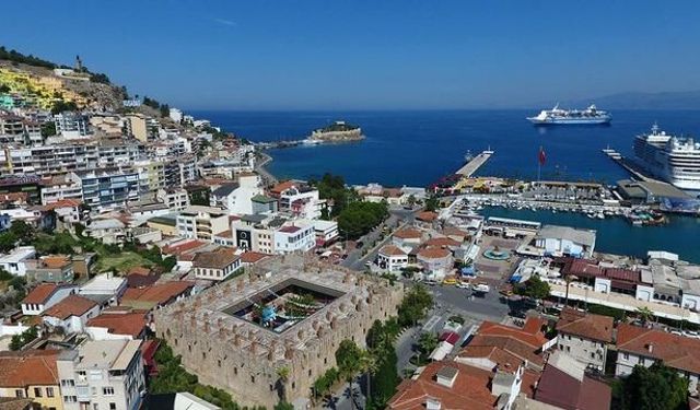 Kuşadası'nda Bayram Hazırlıkları Tamamlandı: Otellerde Doluluk Yüzde 90'a Ulaştı