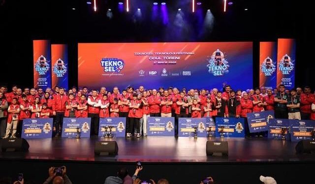 Selçuklu TEKNOSEL 2026 Teknoloji Festivali Ödül Töreniyle Sona Erdi