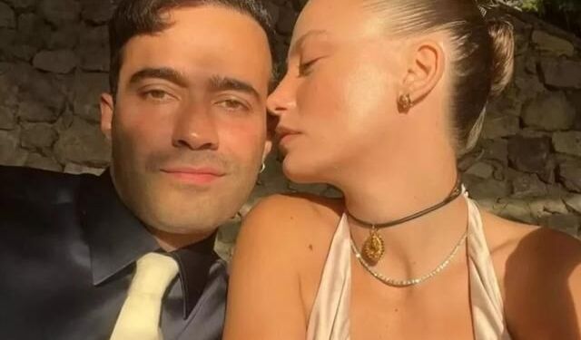 Serenay Sarıkaya ve Mert Demir'in Romantik Anları Sosyal Medyada İlgi Çekti