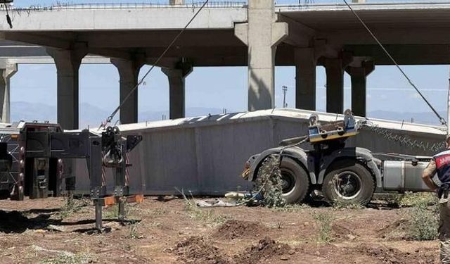 Diyarbakır'da Beton Blok Kazasında Ağır Yaralanan İşçi Hayatını Kaybetti