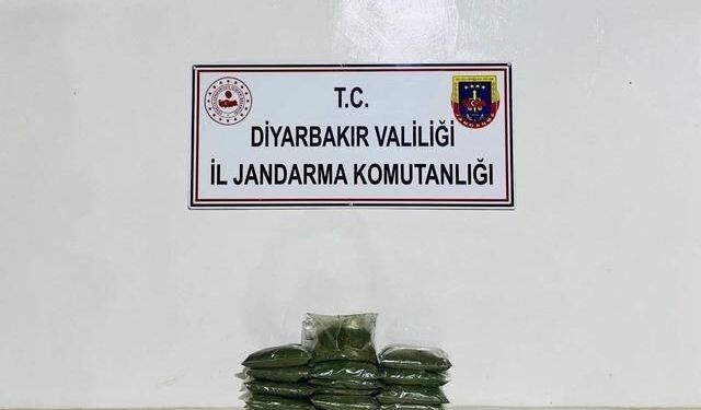 Diyarbakır'da Uyuşturucu Operasyonunda 21 Kilo Esrar Ele Geçirildi