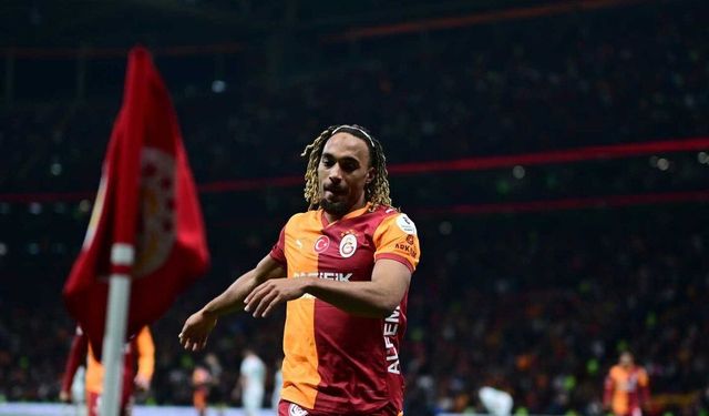 Galatasaray'da Sacha Boey'nin Geleceği Singo Transferine Bağlı