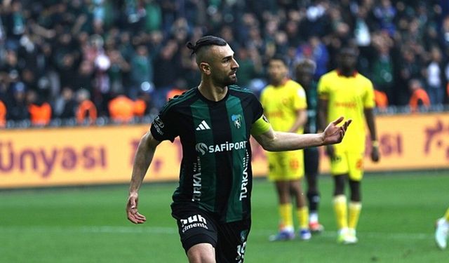 Kocaelispor'da Ahmet Oğuz ve Serdar Dursun ile yollar ayrıldı