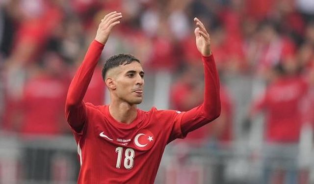Mert Müldür'den Fair-Play Örneği: Galatasaray Formasını İmzaladı