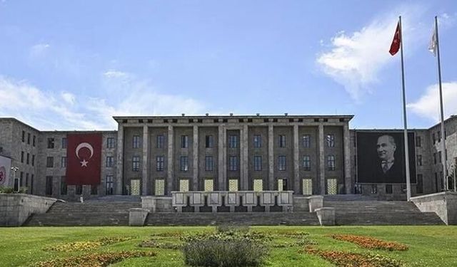 AK Parti ve DEM Parti Heyetleri TBMM'de Terörsüz Türkiye Sürecini Görüştü