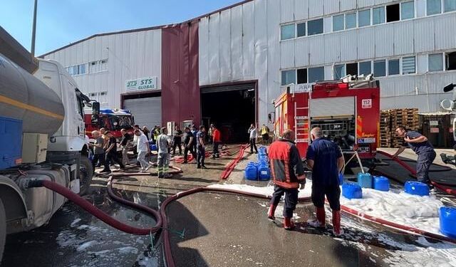 Ankara Kahramankazan'da Kimyasal Fabrikada Çıkan Yangın Diğer Tesise Sıçradı