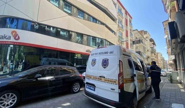 Efeler'de Masaj Salonunda Ölü Bulunan Muhtarın Ölümü