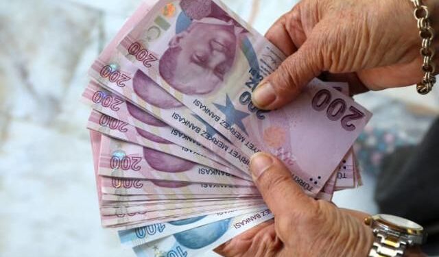 En Düşük Emekli Maaşı 23 Bin 552 TL'ye Yükseldi: Zam Farkları Ne Zaman Ödenecek?