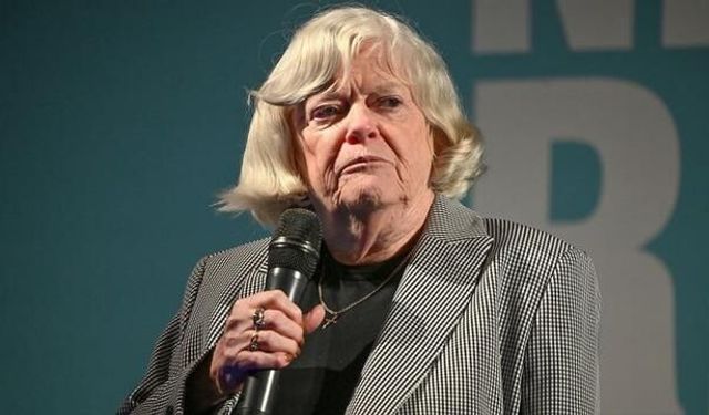 Eski Bakan Ann Widdecombe Evinde Ölü Bulundu, Bir Kişi Gözaltında
