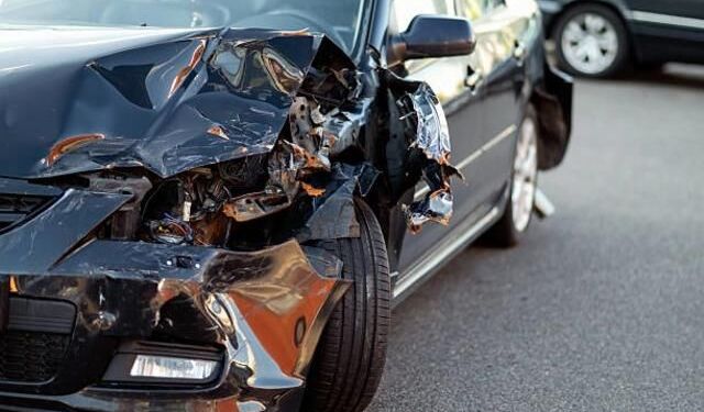 Eskişehir'de Zincirleme Trafik Kazasında 2 Kişi Yaralandı