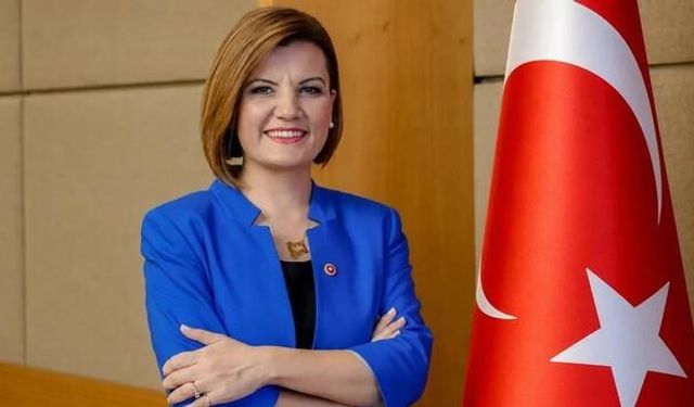 İzmit Belediye Başkanı Fatma Kaplan Hürriyet Görevden Uzaklaştırıldı
