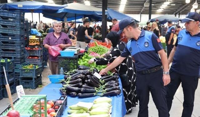 Kartepe'de Pazarlarda Tartı ve Tezgah Denetimleri Sıkılaştırıldı