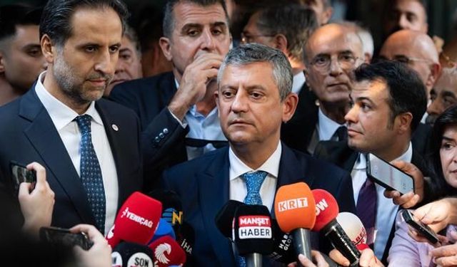 Mansur Yavaş'ın Yeni Parti'ye Katılımı Hakkında Özgür Özel'den Önemli Açıklama