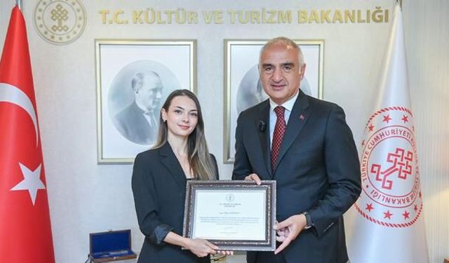 Nilay Tahiroğlu'nun Bolşoy Tiyatrosu Başarısı ve Tan Sağtürk'ün Uluslararası Görevleri