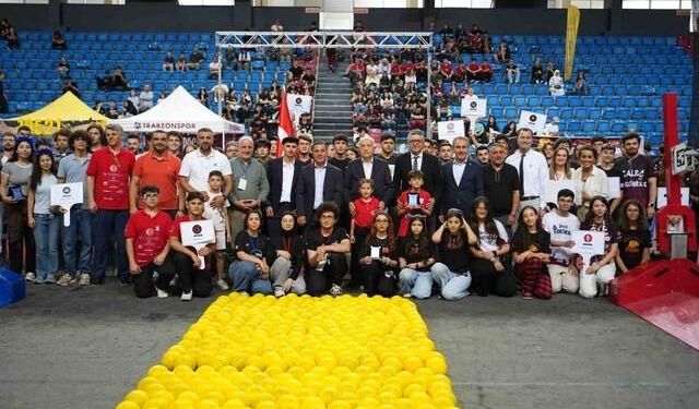 Trabzon'da Robotik Yarışma Heyecanı Yaşandı