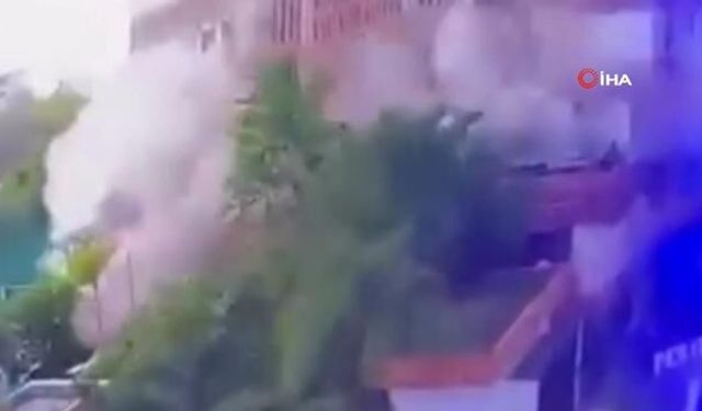 Venezuela'da Deprem Anında Bir Bina Hızla Çöktü