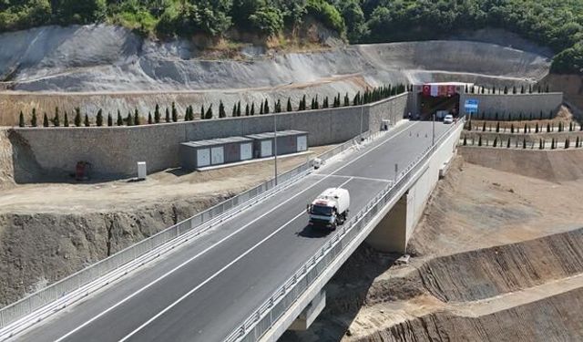 Yalova-Armutlu Yolu Hizmete Açılıyor: Seyahat Süresi Yarıya İniyor