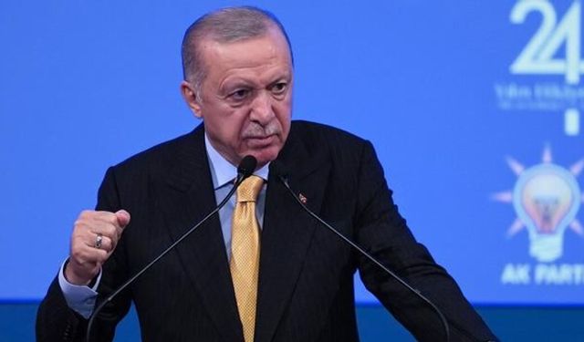 AK Parti'ye 4 Yeni Transfer: Erdoğan Rozetleri Takacak