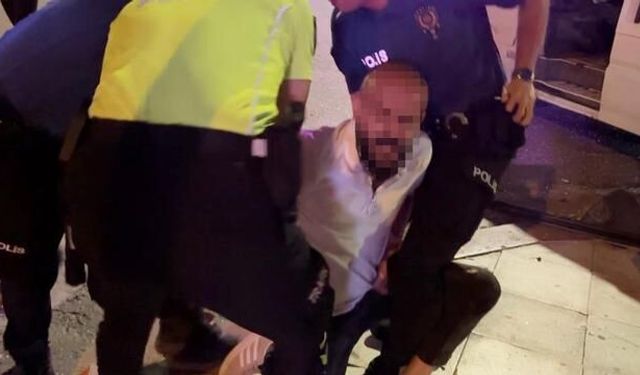Aksaray'da alkollü sürücü kaza sonrası yalan söyledi, kelepçeyle gözaltına alındı