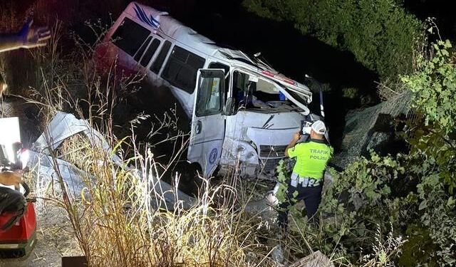 Aydın'da Minibüs Devrildi: 1 Ölü, 2 Yaralı