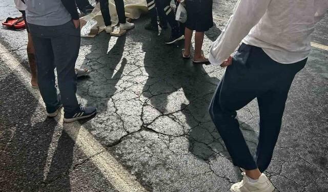 Diyarbakır Kayapınar'da Yolun Karşısına Geçmeye Çalışan Kişi Otomobil Çarpması Sonucu Yaşamını Yitirdi
