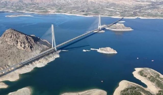 Elazığ ile Tunceli Arasında Kesintisiz Kara Yolu İçin Pertek Köprüsü Projesi Başlıyor