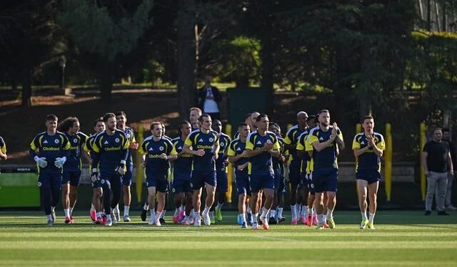 Fenerbahçe Şampiyonlar Ligi Kadrosunda N'Golo Kante'ye Yer Verdi