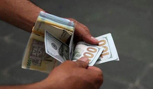 İran'da dolar serbest piyasada tarihi rekor kırdı