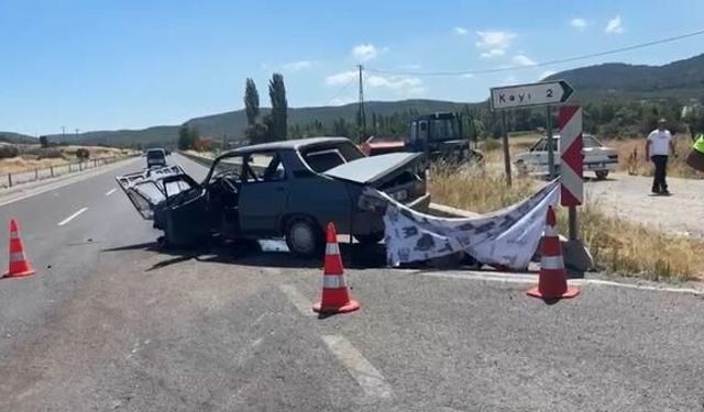 Kütahya Tavşanlı'da Trafik Kazası: 1 Ölü, 4 Yaralı