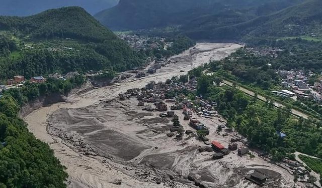 Nepal'de sel felaketinde can kaybı 389'a yükseldi