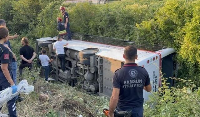 Samsun Çarşamba'da Özel Halk Otobüsü Devrildi: 21 Yaralı