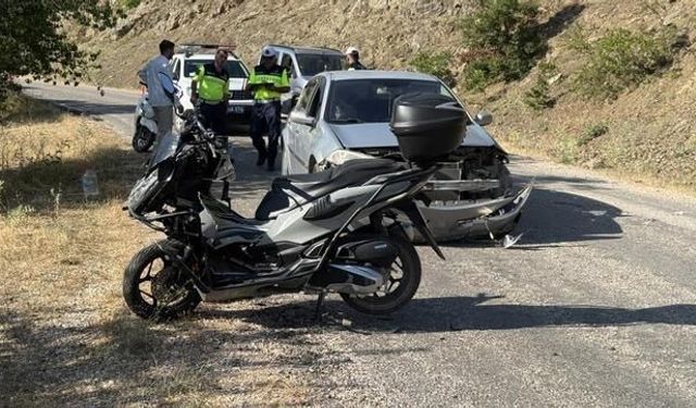 Tokat'ta Alçılı Koluyla Motosiklet Kullanan Sürücü Kaza Yaptı