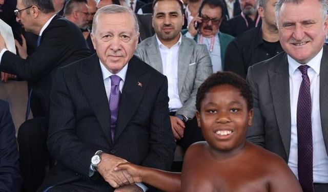 11 yaşındaki 'Arap Osman' Balıkesir'de yağlı güreşte yükseliyor