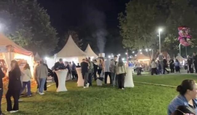 5. Uluslararası Bursa Gastronomi Festivali'nde akşam kalabalığı yaşandı