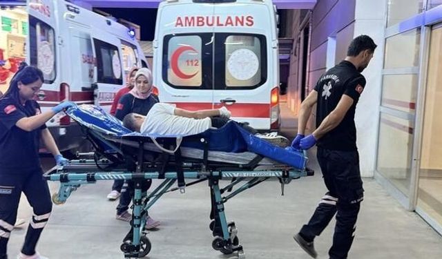 Adıyaman'da kesici aletle kendine zarar veren kişi hastaneye kaldırıldı
