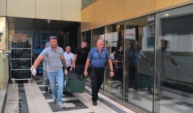 Antalya'da Rus turist otel koridorunda ölü bulundu