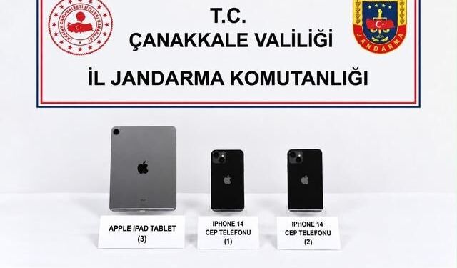 Çanakkale'de kendilerini polis olarak tanıtıp 2 milyon TL değerinde ziynet eşyasıyla dolandırdılar