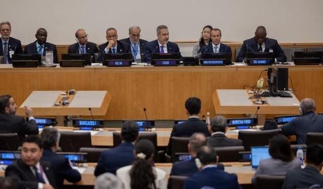 Dışişleri Bakanı Fidan, İİT Dışişleri Bakanları Toplantısı'na Başkanlık Etti
