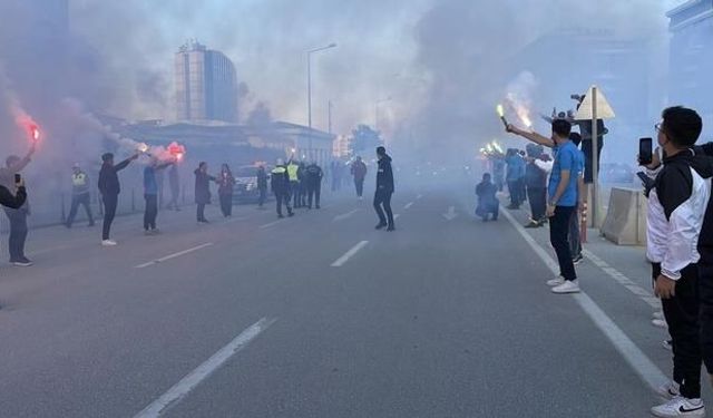 Filistin Milli Takımı Konya'da Meşalelerle Karşılandı