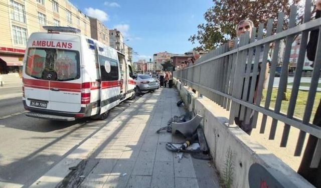 Güngören'de Kaldırıma Çıkan Otomobil Yayalara Çarptı: 4 Kişi Yaralandı