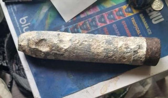 İngiltere'de 10 Yıldır Evinde Saklanan Metal Parça Yapay Zekayla Bomba Çıktı