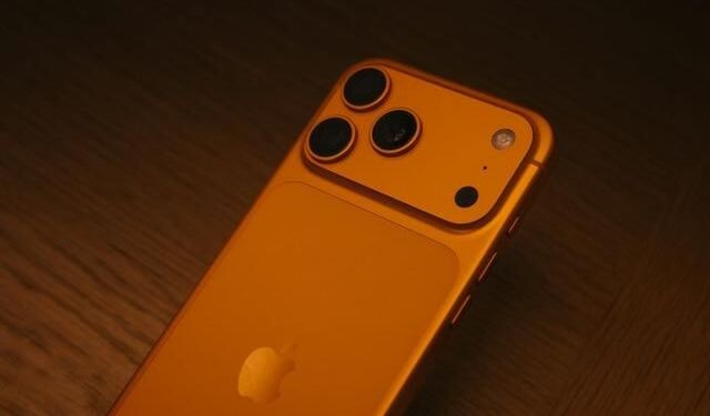 iOS 27 ile iPhone Handoff Özelliği Geliyor: Aynı Numara İki iPhone'da Kullanılabilecek